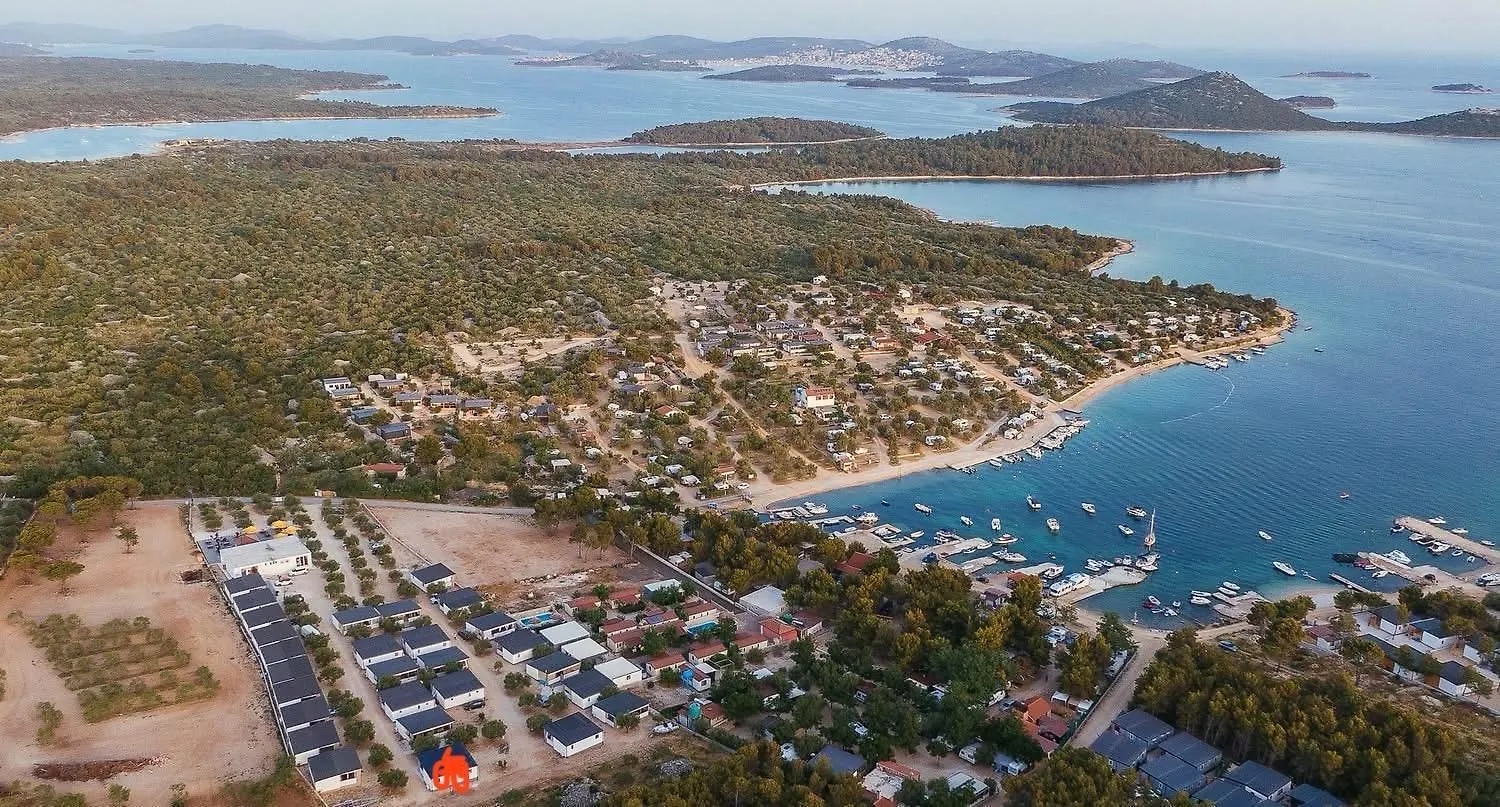 Hotel Marty House Drage 0*,  Kroatien